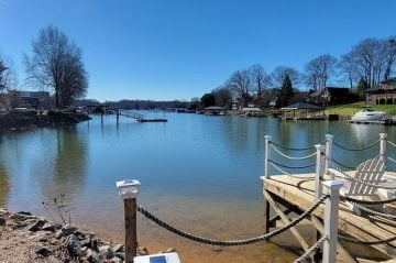 Dock on Lake Norman with lawn chairs